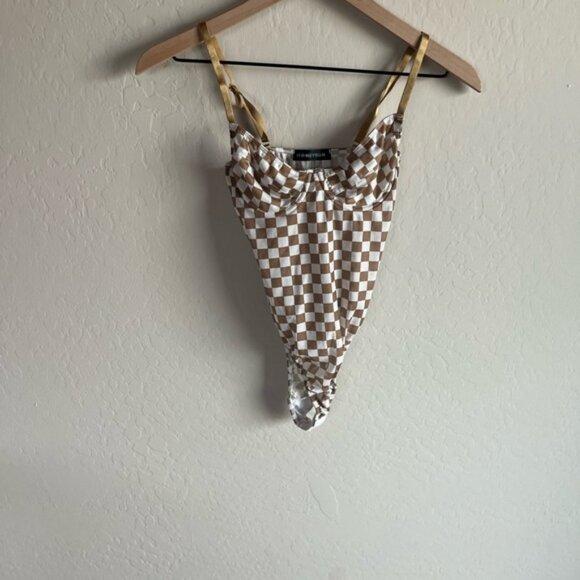 Honeybun Checkered White and Gold Bodysuit - Picture 2 of 4